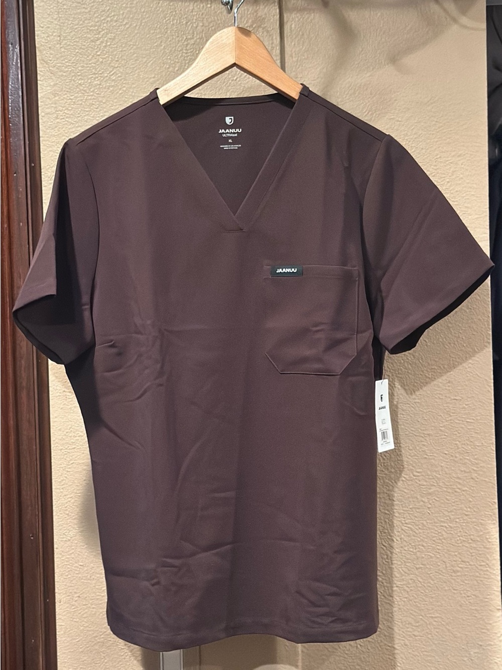 Jaanuu women scrub set XL in Espresso NWT